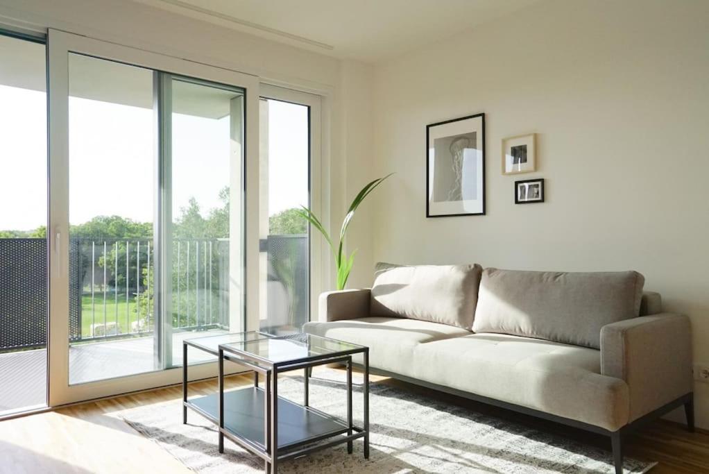 וינה Apartment With Terrace Near Metro Station And Spa מראה חיצוני תמונה
